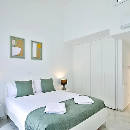 Aphrodite Gardens Modern By Vichy Holidays * Paphos